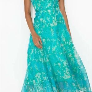 Hello Molly- Dressing Up Midi Dress Green